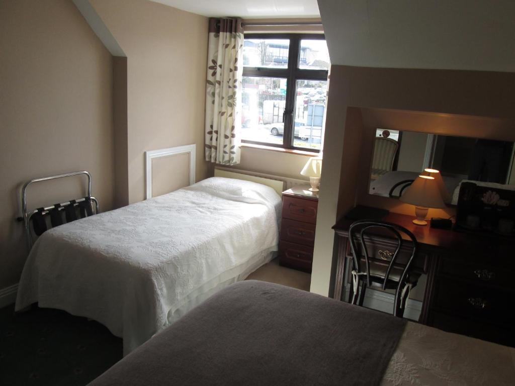 The Laurels B&B Kilkenny Room photo